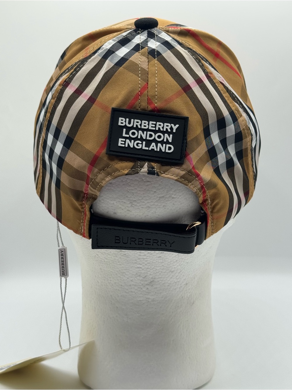 Burberry Cap - Picture 4 of 6